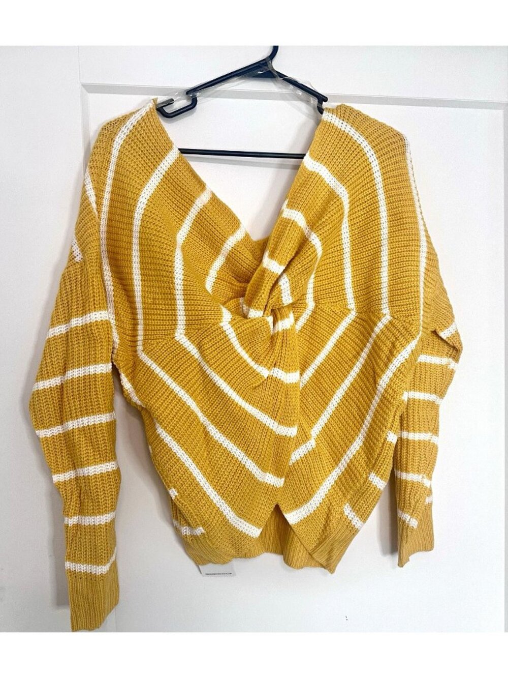 MAIN STRIP Mustard Yellow White Striped Knit Sweater Women’s Large L NWT 0453
